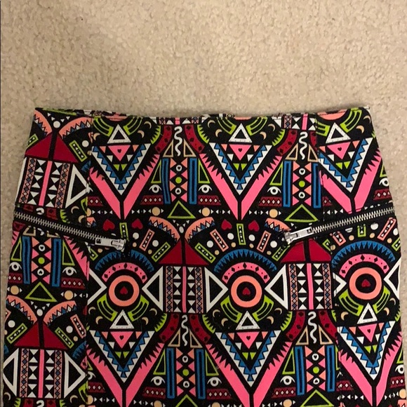 Aztec patterned skirt NWT - Picture 2 of 4